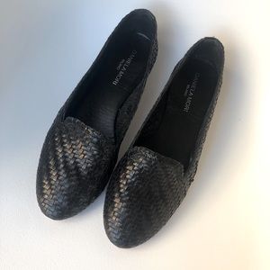 Flats in woven leather